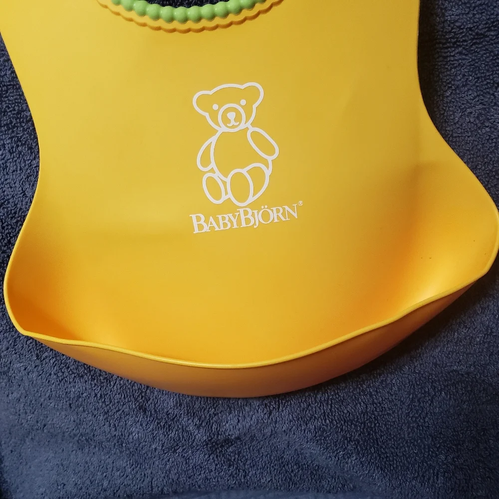 Baby Bjorn Bib Food Catcher Bib Silicone BPA & PVC Free, Dishwasher Safe